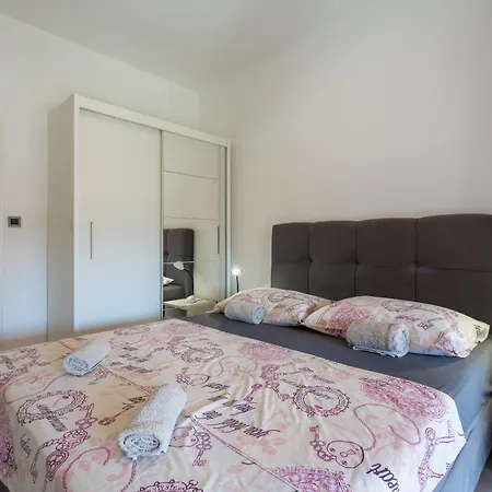 Διαμέρισμα Picok Πούλα