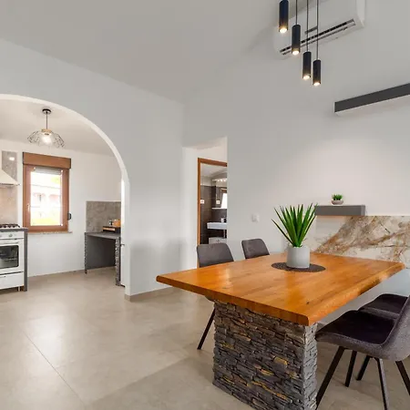 Picok Apartamento Pula